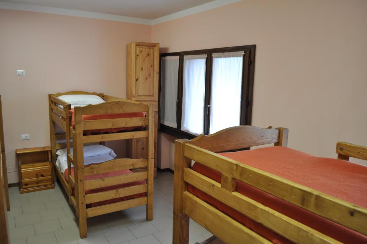 Casa Del Parco Dell'Adamello Di Vezza D'Oglio Hostel Buitenkant foto